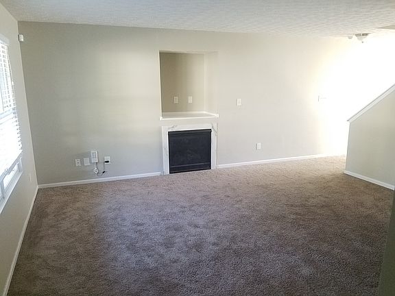 3rd image of 6416 Hunters Creek Blvd