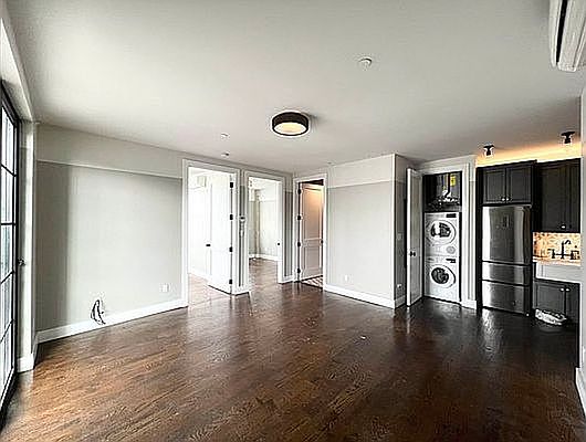 4th image of 197 Metropolitan Ave #610A