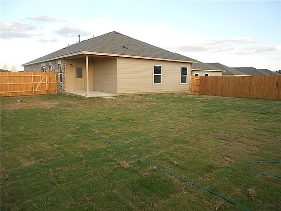 2nd image of 1417 Deodara Dr