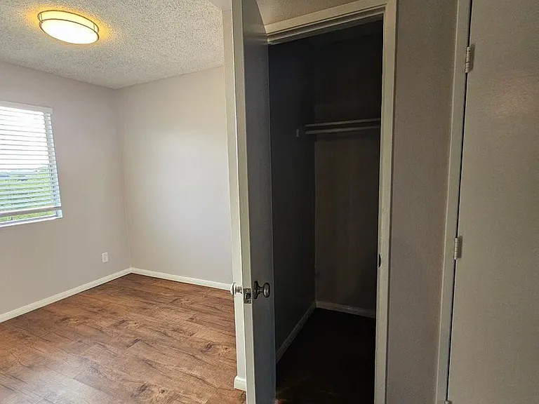 Del Mar Apartment Homes — Photo 57
