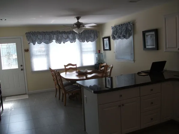 105 Tiller Dr, Toms River, NJ 08753