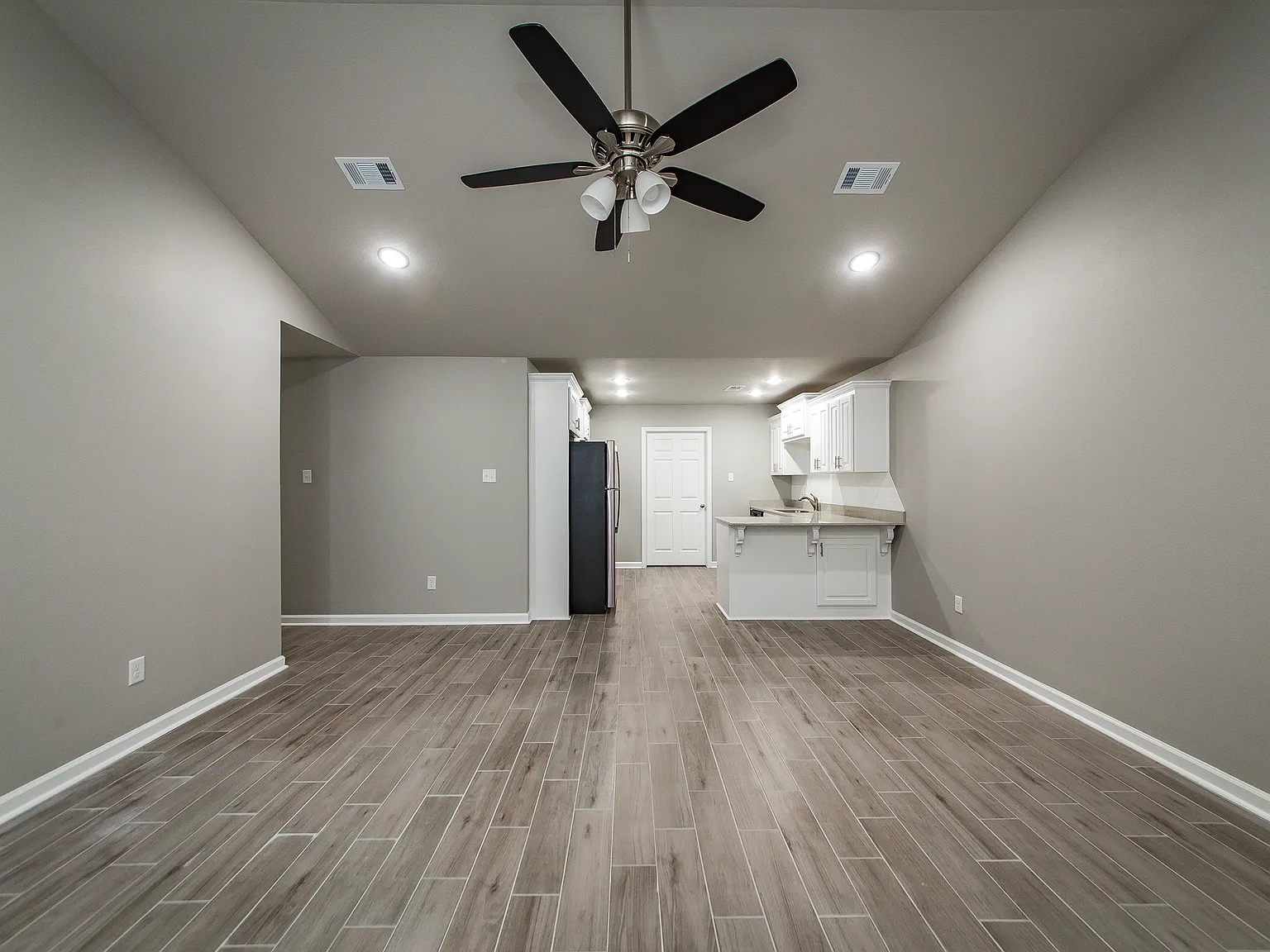 109 Elm St — Photo 3