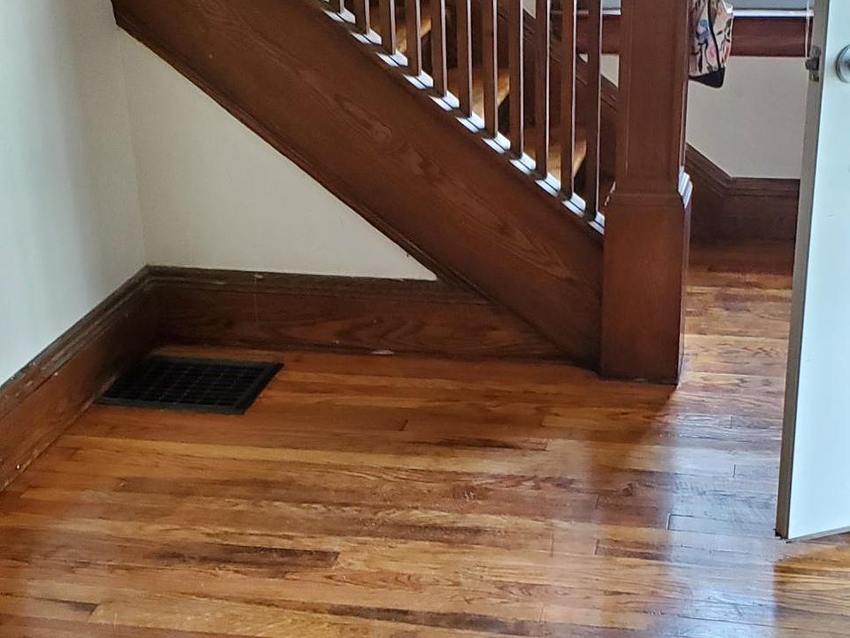 2nd image of 377 Magnolia St