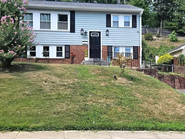 13430 Pinetree Dr, Woodbridge, VA 22191