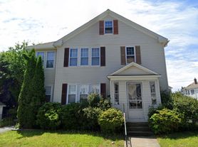 78 Upsala St, Worcester, MA