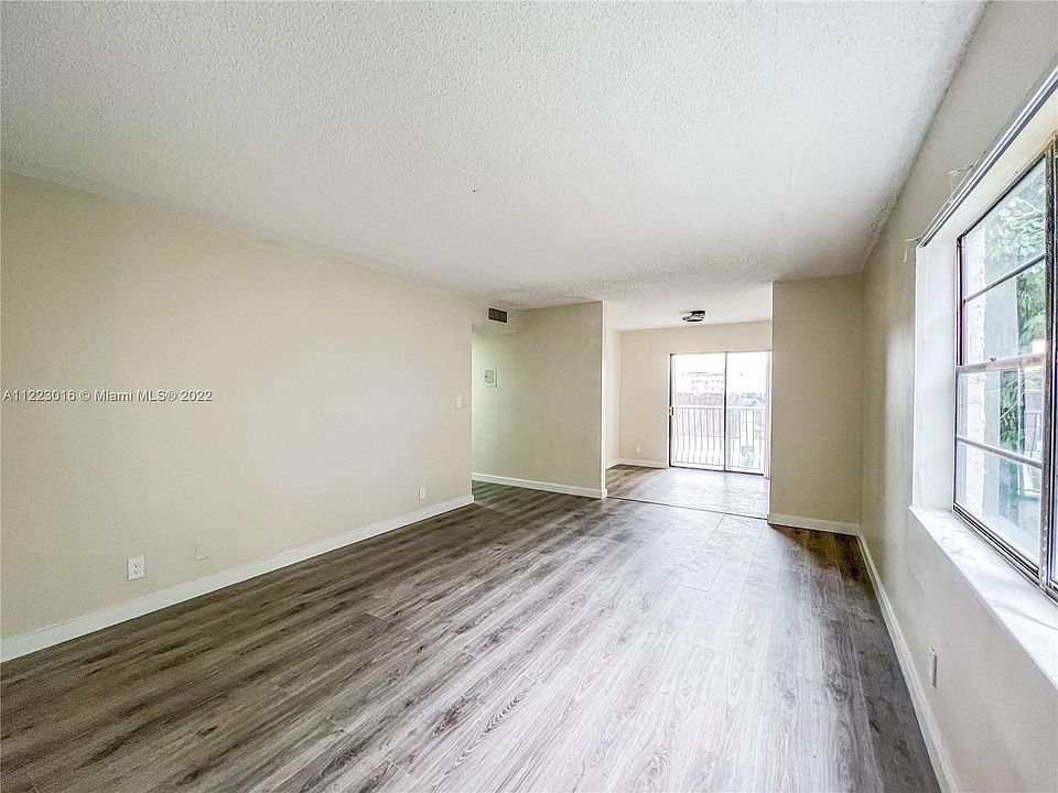 1st image of 500 NE 2nd St APT 301
