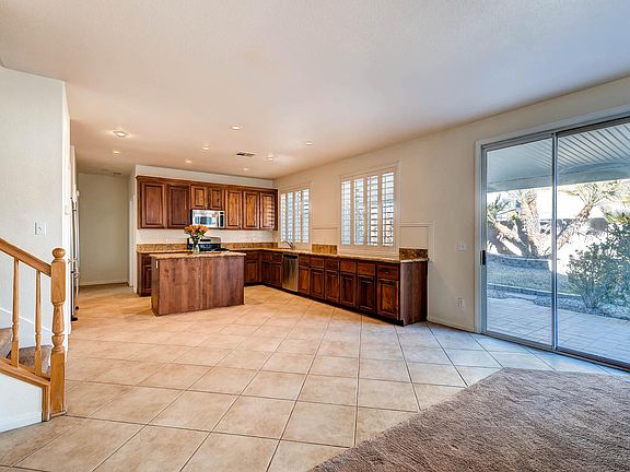 5th image of 10114 Prairie Dove Ave