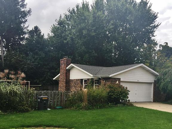 5th image of 854 Tucker Dr
