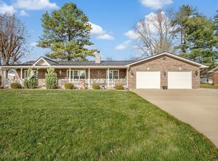 911 Country Club Rd, Sparta, IL 62286