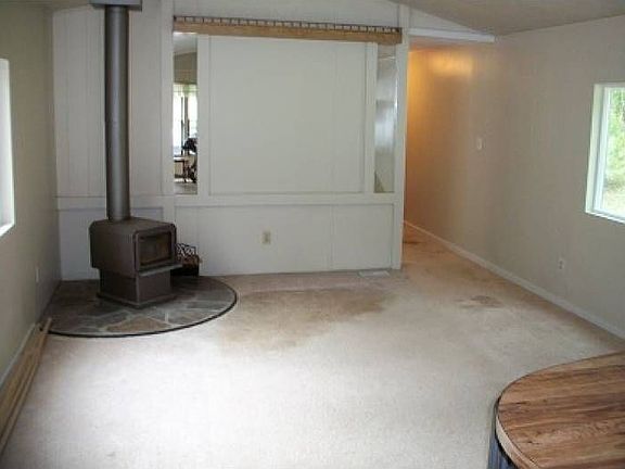 Living Room w/ Fireplace