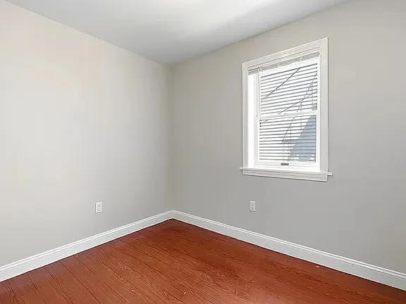 191 Everett St #2 — Photo 12