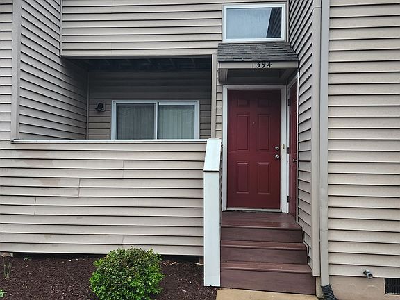 5th image of 1394 Bradley Dr