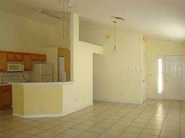 2nd image of 2072 Hemingway Ave