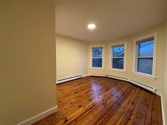 5th image of 66 Pleasant St APT 2