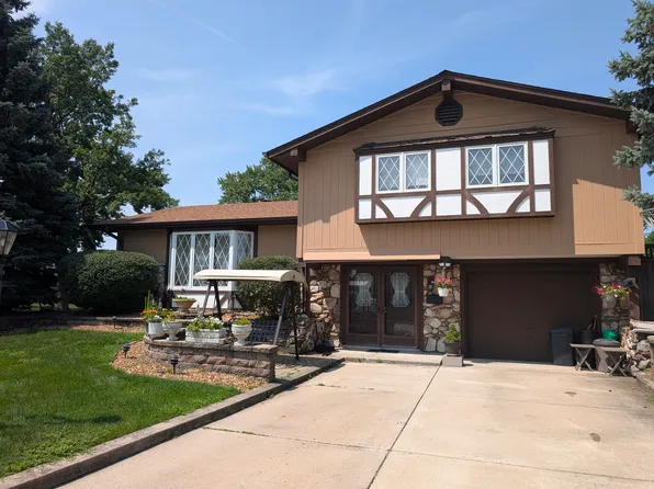 5442 Vine St, Oak Forest, IL 60452