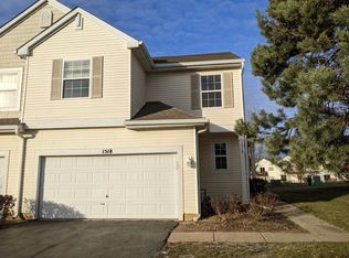 1518 Meadowsedge Ln, Carpentersville, IL 60110
