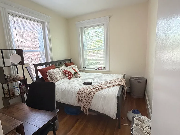 40 Grove St — Photo 9