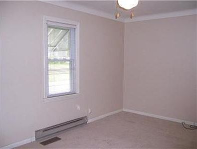 4th image of 24 Lewis St