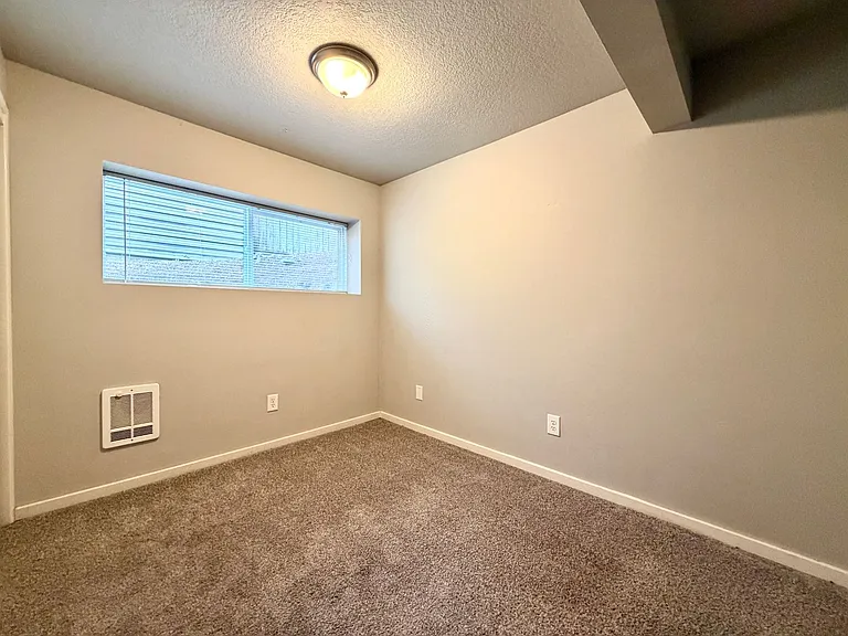 3225 SE Alder Ct #1-6 — Photo 8