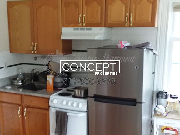 2nd image of 23 N Beacon St #3