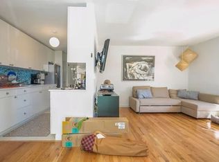 2410 NW 57th St APT 4, Seattle, WA 98107