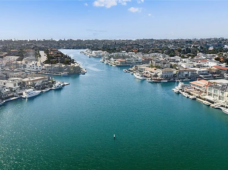 16435 Harbour Ln #13 — Photo 36