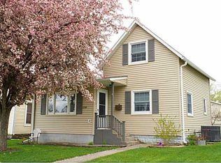 1709 Lucinda St, Perry, IA 50220