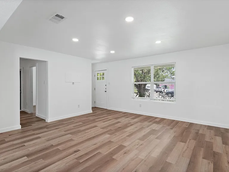 3307 Oak Aly — Photo 4