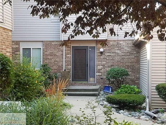 1st image of 902 Montevideo Dr Unit E