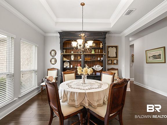 5th image of 9805 Volterra Ave