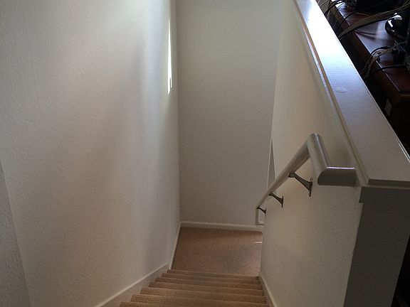 5th image of 431 Douglass St