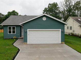 520 Celia Ave, Akron, OH 44312