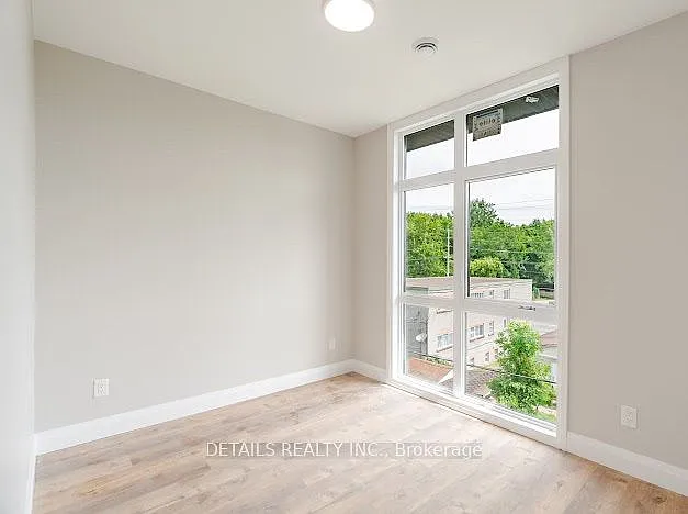 659 Donat St #201 — Photo 19