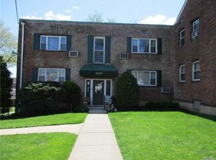 1053 Rottkamp St APT 1, Valley Stream, NY 11580
