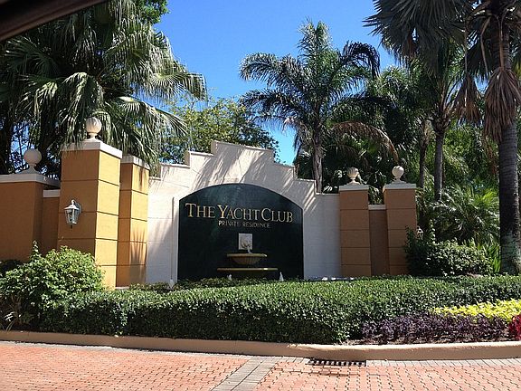 2nd image of E Country Club Dr