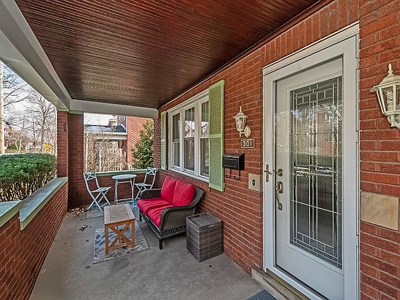 2nd image of 301 Arden Rd