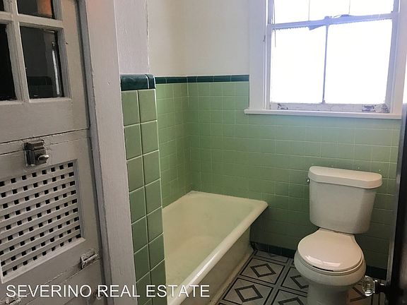 5th image of 1029 Valmont St