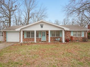 514 Oak Ln, Mount Vernon, MO 65712