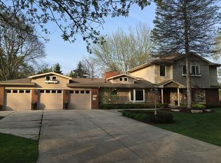 2640 Heathfield Rd, Bloomfield Hills, MI 48301