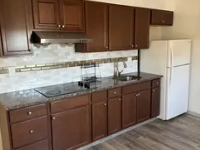 4252 Powelton Ave #3 — Photo 4