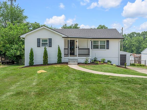 2nd image of 3757 Temple Dr