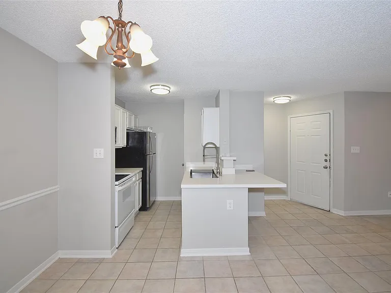2121 Hepburn St #722 — Photo 9