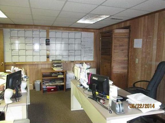 4th image of 6 Cabot Pl Ste 5