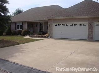 122 Bridgewater Chase Ln, Villa Ridge, MO 63089