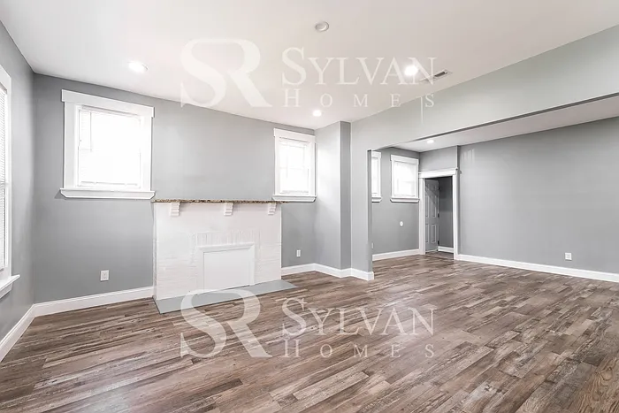 2902 Chelsea Ter — Photo 2
