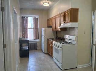 2262 42nd St APT 2, Astoria, NY 11105