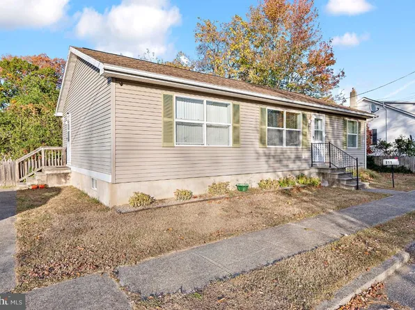 811 Philadelphia Ave, National Park, NJ 08063