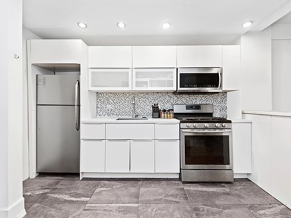 4th image of 101 Lafayette Ave APT 2G