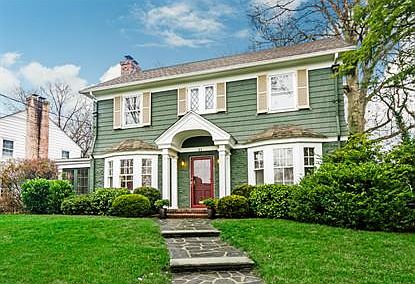 1st image of 61 Wellington Ave