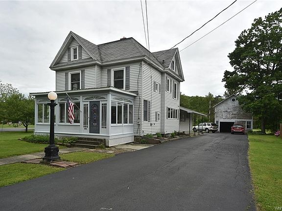 2nd image of 424 Rock City St